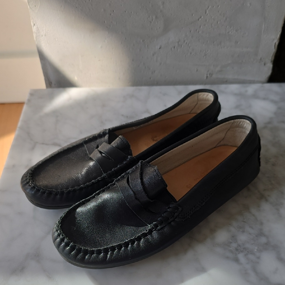 Manuela De Juan Black Loafers 34 / 2.5